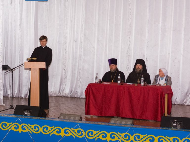 Подробнее о статье Конференция, посвященная 20-летию Воскресной школы «ПОКРОВ», прошла в Степногорске