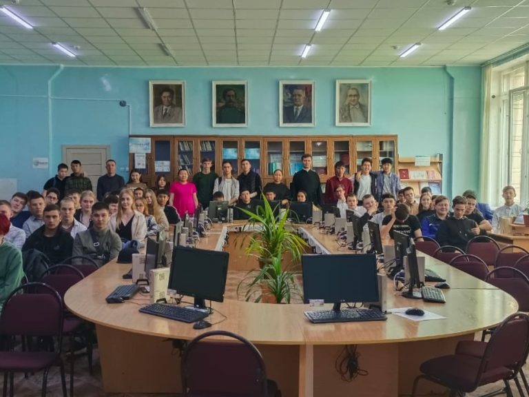 Подробнее о статье Руководитель ОДМКЕ встретился со студентами Горнотехнического колледжа города Степногорска